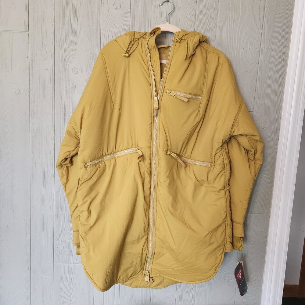 Free People FP movement Survival Mode Puffer Jacket Desert Grass, Small, NWT
